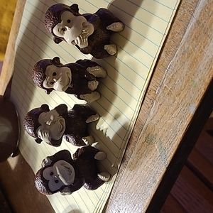 Set of wise monkeys  (cement)